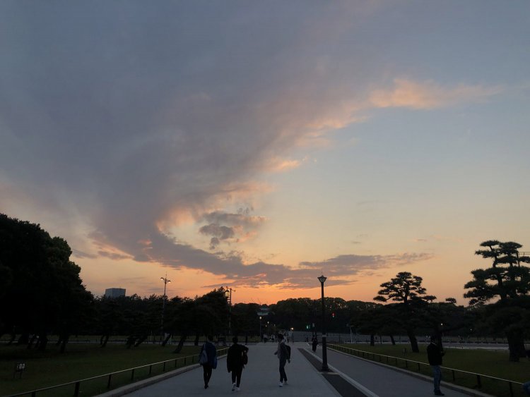 【カメラガールズ】ホワイトバランス