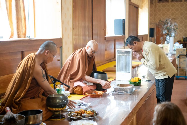 仏教はタイ人の生活の基礎。