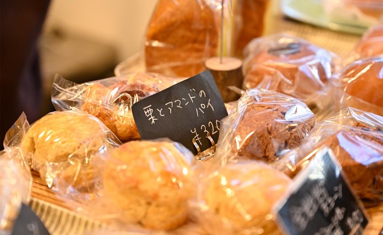 マフィンやパウンドケーキなど焼菓子も好評。