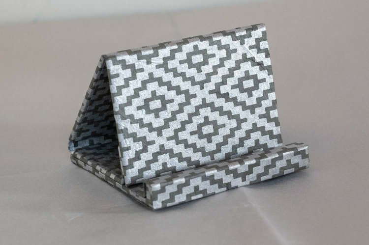 ひとつ持っておくだけで、気軽に部屋にアクセント！