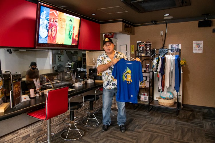 パステルのゆるキャラ「カットさん」のグッズも！