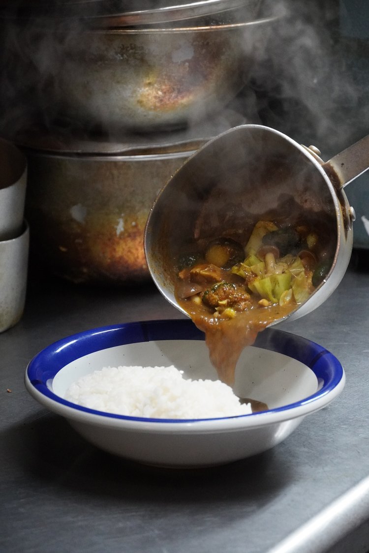 野菜が溶け込んでいるのでとろとろ。