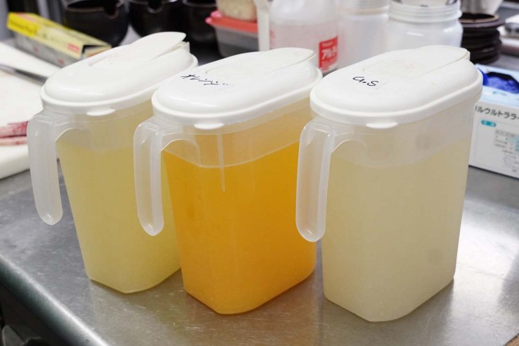 こうしてできあがった3種類のサワーの元。