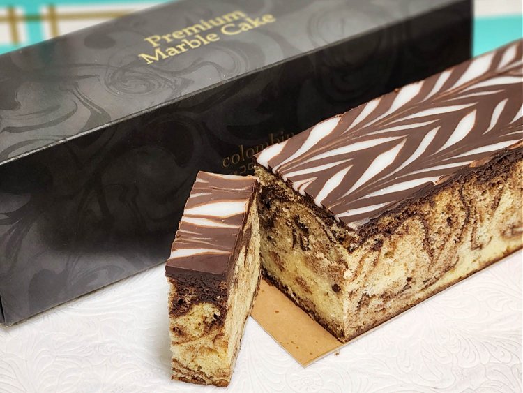 原宿はちみつプレミアムマーブルケーキ1404円。※オンラインショップ購入可。