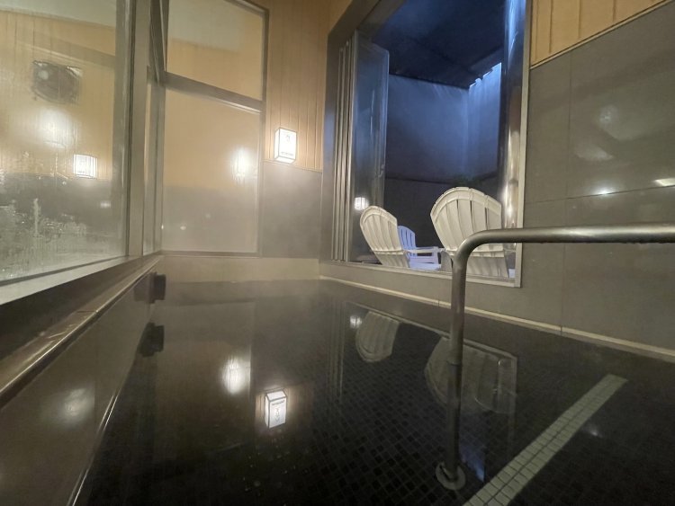 外気浴と隣接していてリラックス空間になっている。