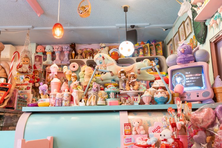 おもちゃはところ狭しとディスプレイされているが、絶妙にバランスがいい。