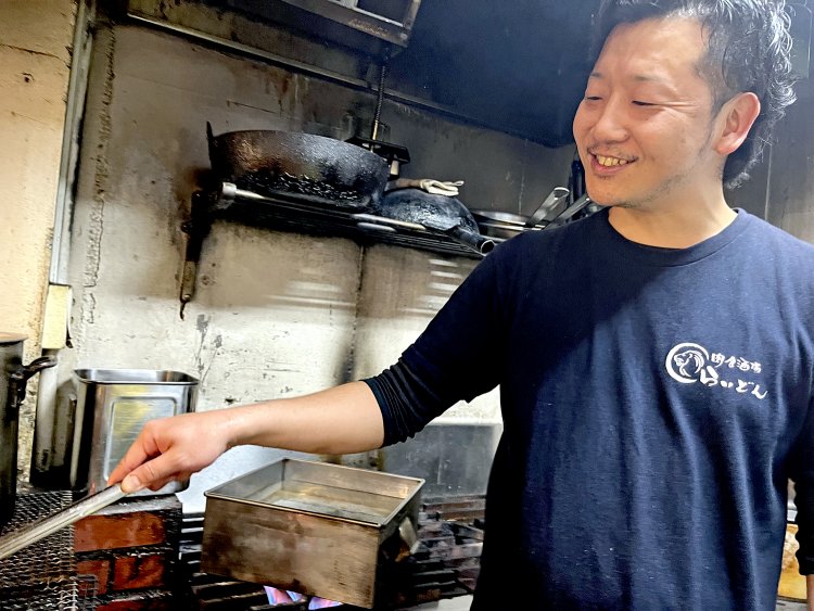 とっても気さくな店主の七條賢さん。