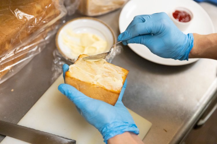 なるほど、マーガリンはミキサーをかけておくと溶けやすくなるのか！