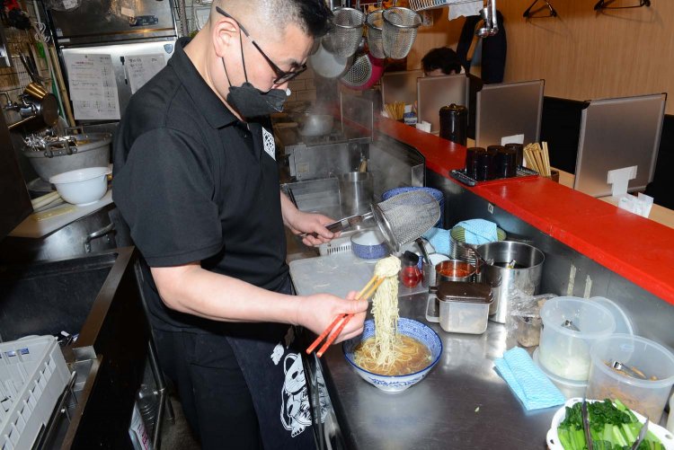 「パイウォーターで仕込んだ具もおいしいと好評を得ています」と店主の大西龍太さん。