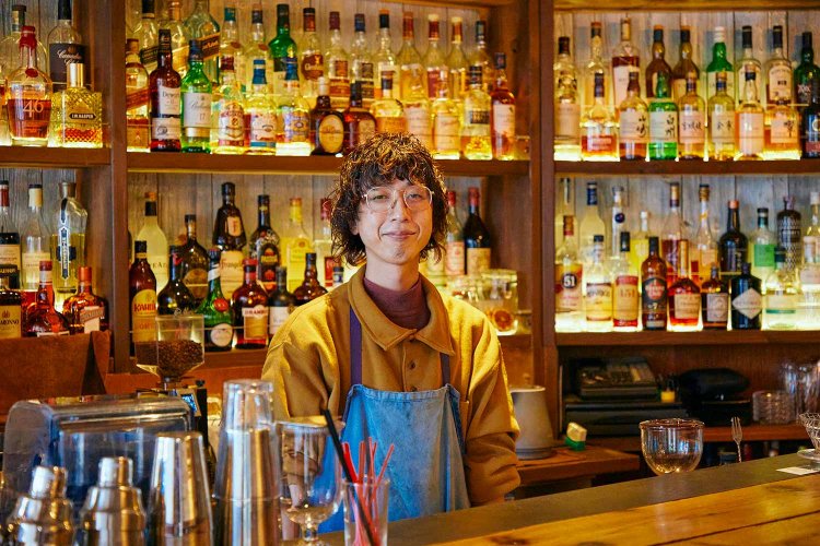 白井さんがバリスタも務める。