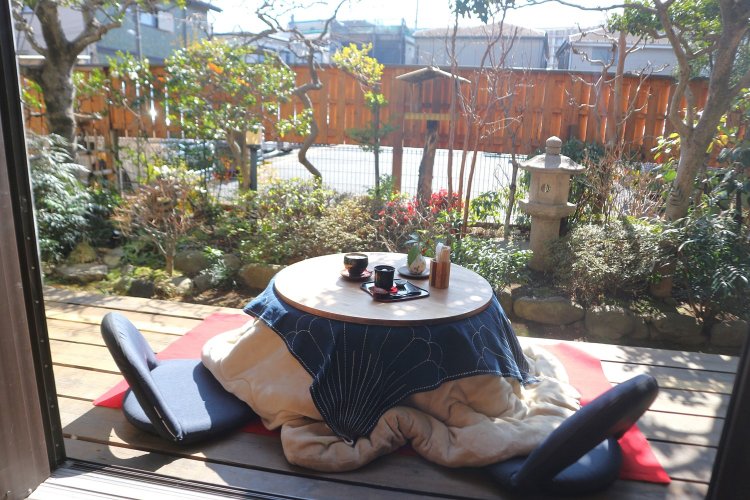 人気があるので、確実に座りたい人は予約をしておこう。