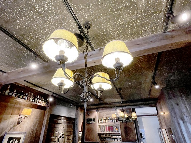 ランプも旧店舗のものを使用。