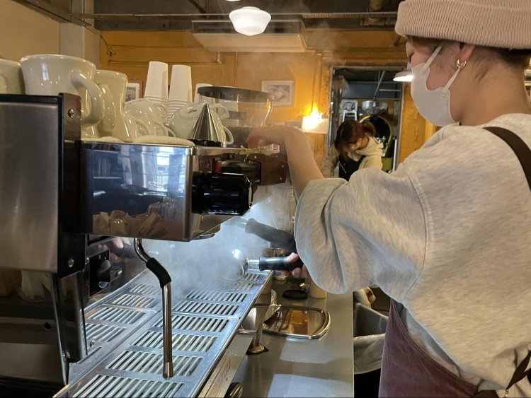 この店で修業し、その後独立したバリスタは何人もいる。