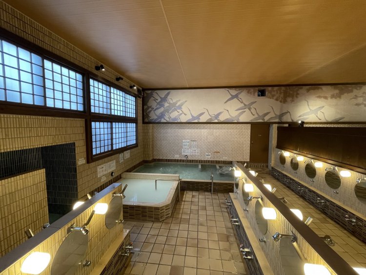 抑制された明るさで心まで落ち着く。