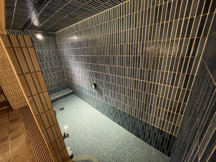 隠れ家的水風呂は特別感も満点。