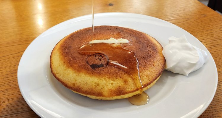 純喫茶の銅板焼きホットケーキからBARの黒いホットケーキまで押上スイーツ4選！ ～黒猫スイーツ散歩 押上編まとめ～