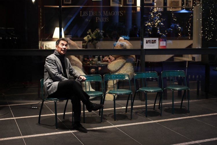 『ドゥ マゴ パリ』の名物くまたちともお別れだ。