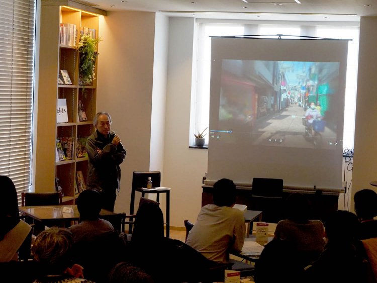 中里和人さん（左）。