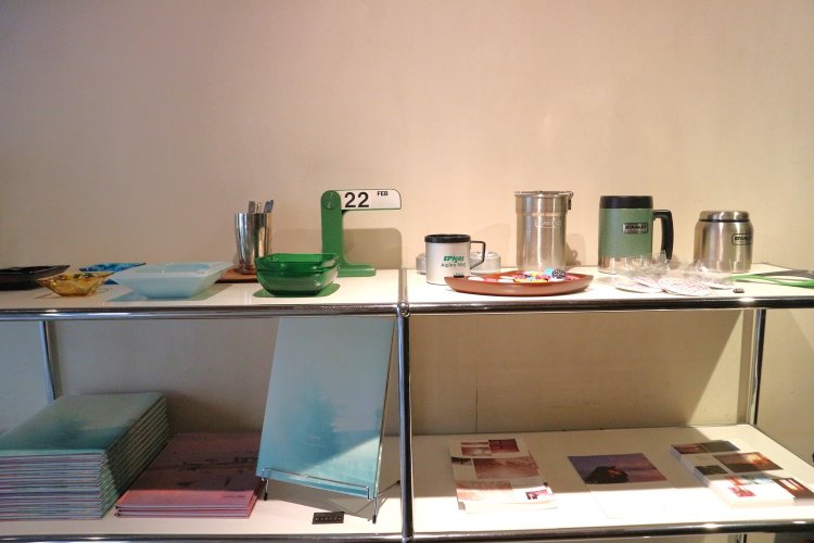 オリジナルグッズの販売や、ギャラリーとしてスペースのレンタルも行っている。