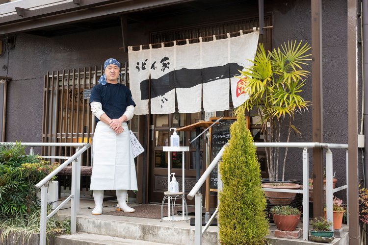 店が立つのは父親の土地。開店当初は「よくこんなところに出したね」と言われたが、今や小手指住民の自慢の店に。