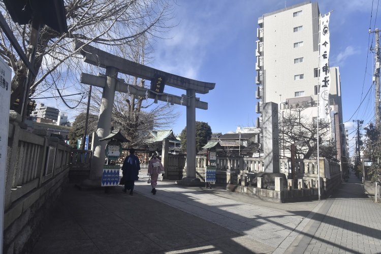 縁結びのご利益があるということで、女性に人気の今戸神社。