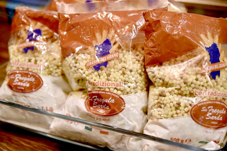 さまざまな食材に合わせやすいフレーグラは、キャンプ食にも最適だとか。