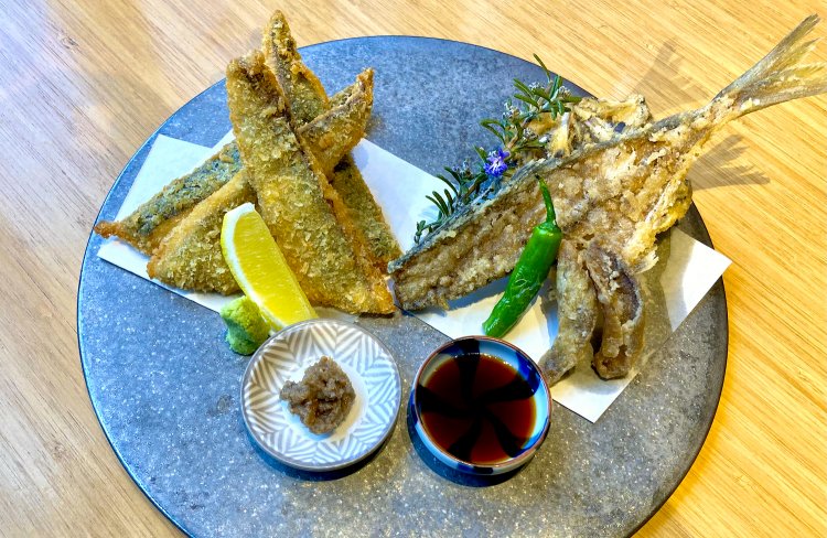 生アジフライはボリュームたっぷりなので、2、3名で頼むのがお勧め。