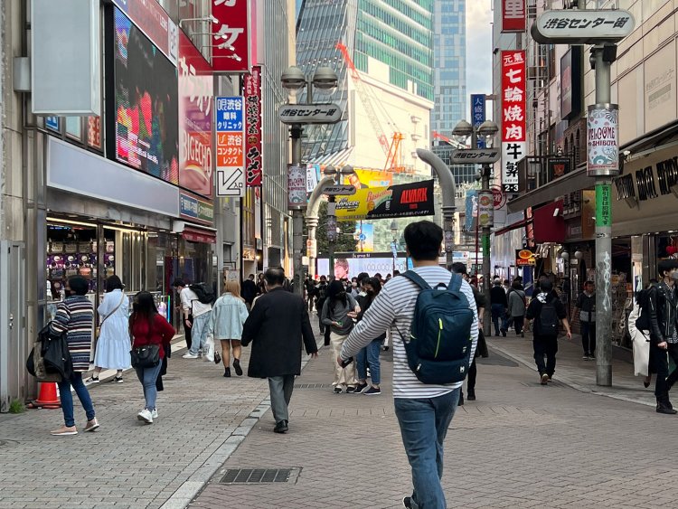 センター街もいまは平和……なのかな？知らんけど。