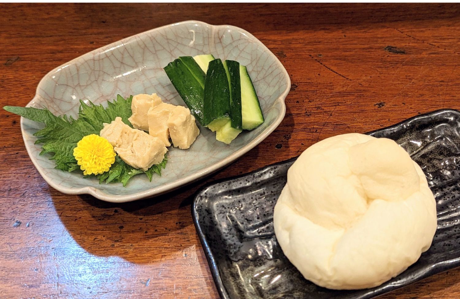 濃厚な味わいを楽しめる山うに豆腐。なめらかな舌ざわりの豆腐が、柔らかな食感のパンによく合う。