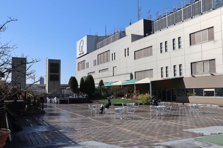 「東急百貨店本店」の屋上。