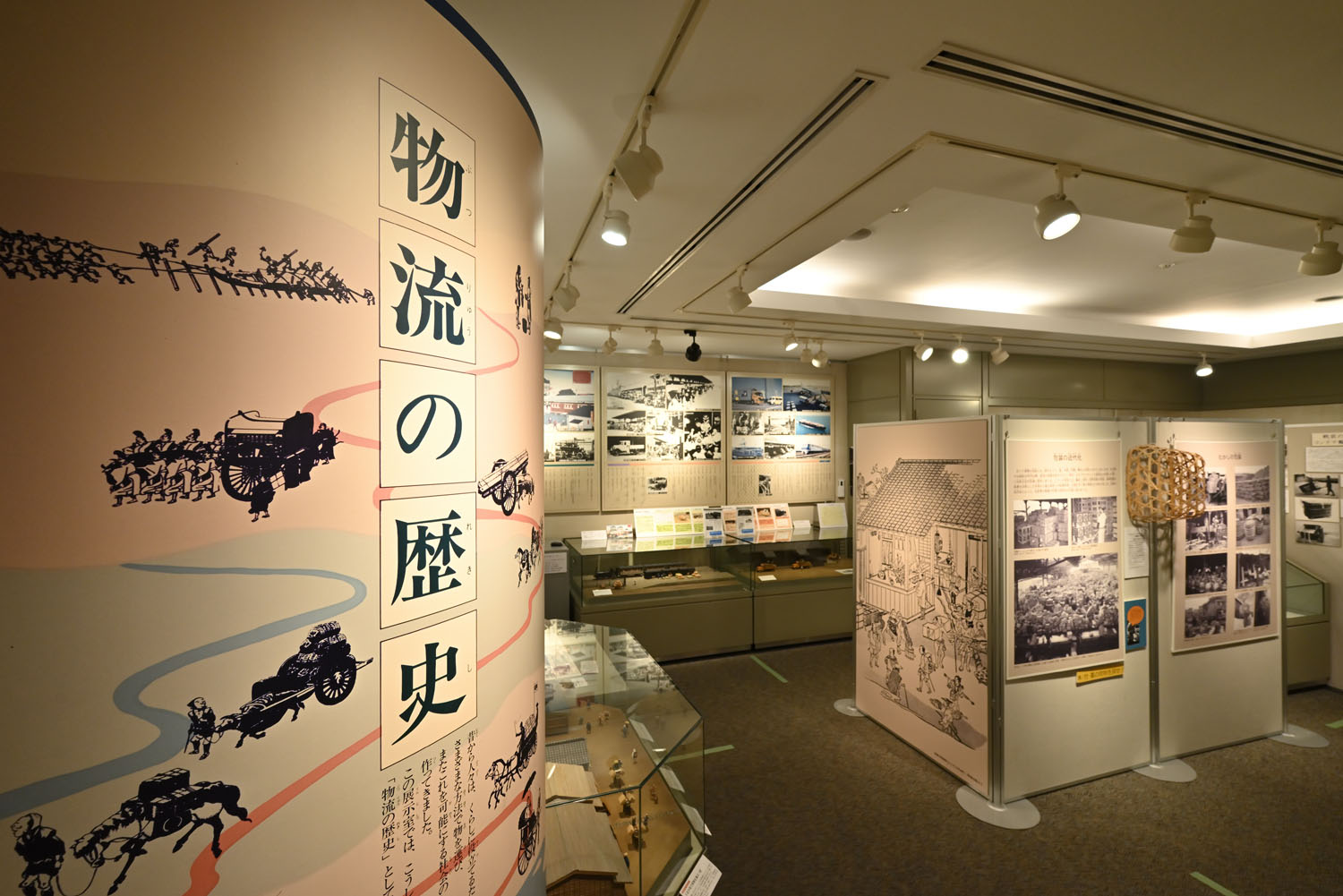 江戸末期の品川宿の模型から展示が始まる。