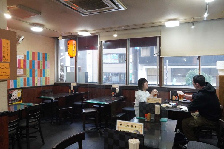 全35席あり、グループ利用にも最適だ。