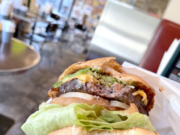 これひとつでご馳走の域。ハラペコの方、おいしそうすぎてごめんなさい。めっちゃおいしかったです。