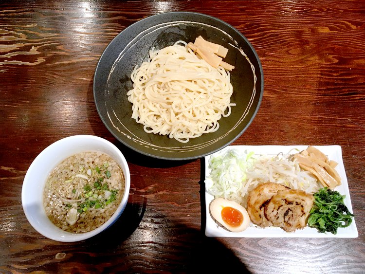 宗庵つけ麺850円と全部のせ350円。