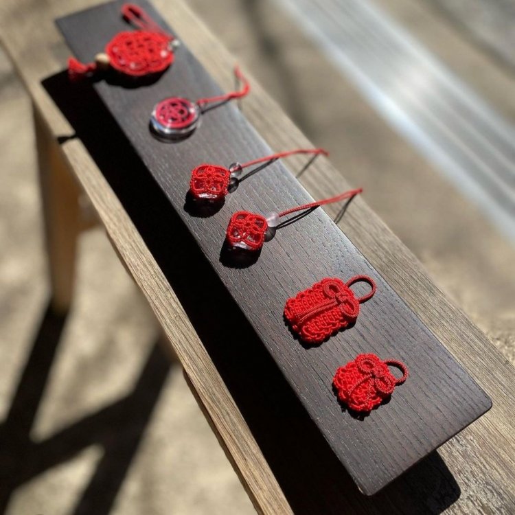 毎月１日限定で授与される縁結びのお守り。