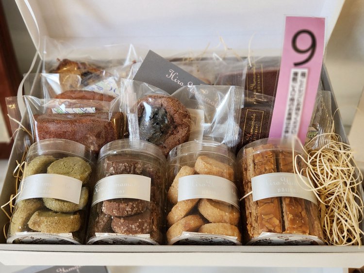 焼き菓子セット6100円。