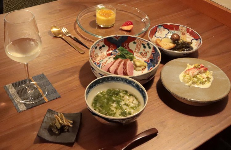 前菜からデザートまで統一感を保っている。