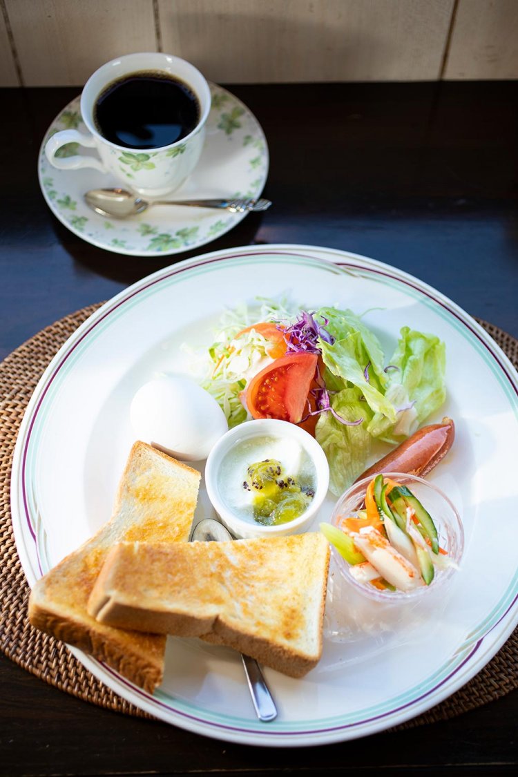 約3分と常に一定の時間で丁寧にドリップ。