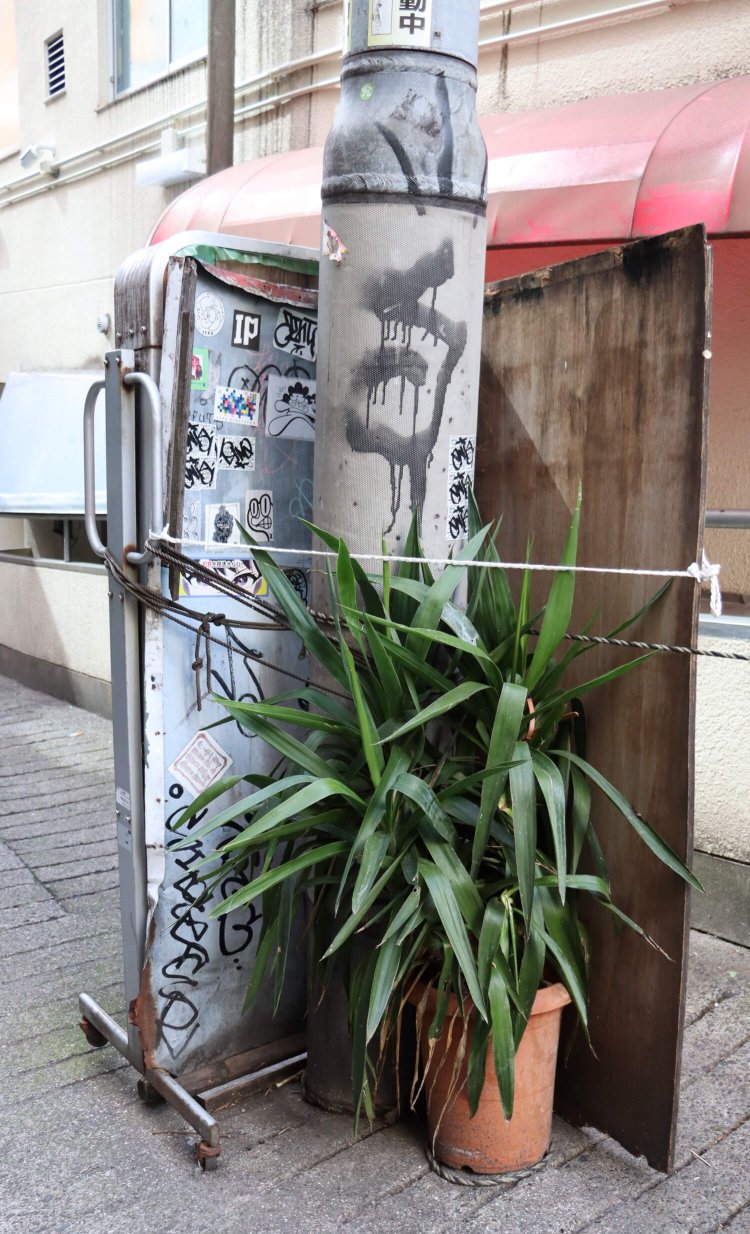 「アルバイトでコツコツ貯めた財産、あいつらには渡さねえ」。