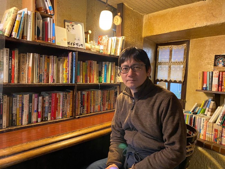 店主の門田さん。寡黙そうに見えるけど意外とおしゃべり好き。この物件に出合えた時は、めちゃめちゃうれしかったと言う。