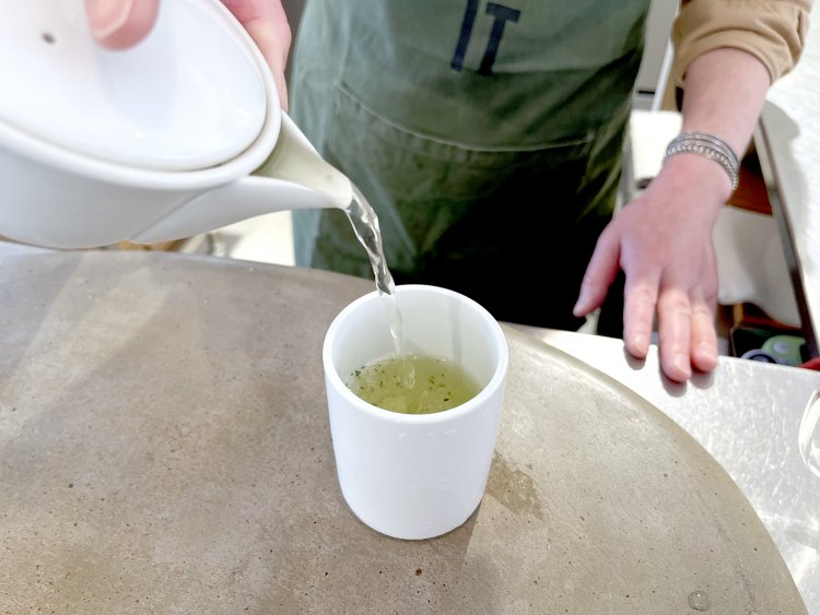 鮮やかな緑色〜！