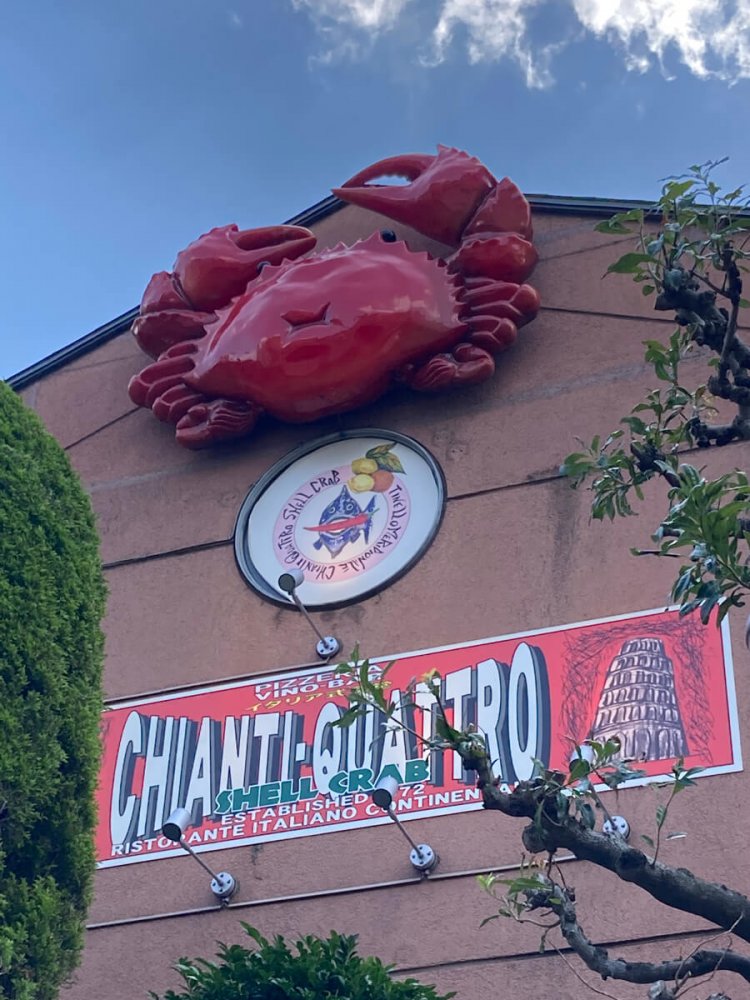 キャンティの姉妹店『キャンティ・クアトロ・シェルクラブ』にもやはりカニが。