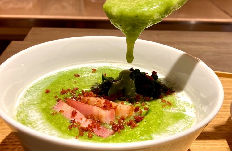 POPEYE（ポパイ）880円。