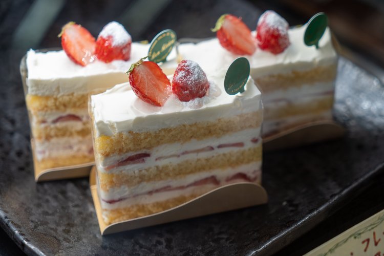 常連客のリクエストに応えたガトー・フレーズ550円はやっぱり人気。