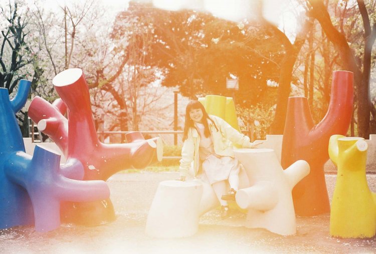 【カメラガールズ】フィルムを感光させて、ノスタルジックな雰囲気に