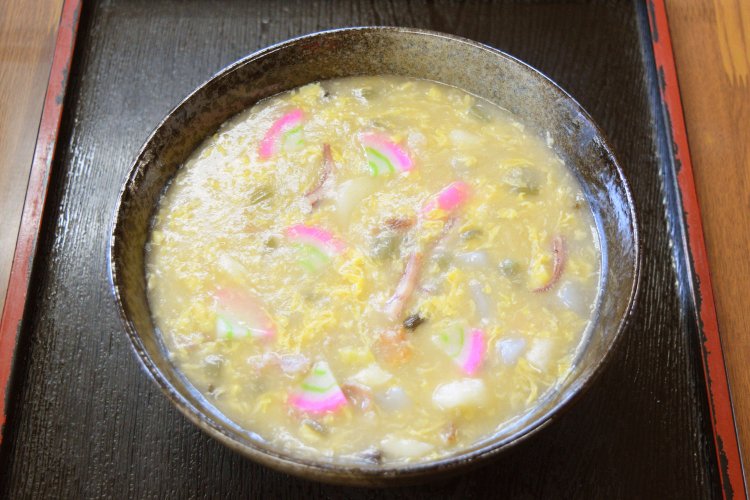 『新宝来軒』（上芦別）のガタタン。写真提供＝（一社）芦別観光協会