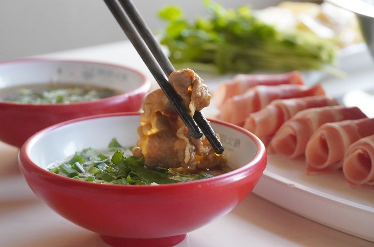 熊猫火鍋（ぱんだほっとひなべ）