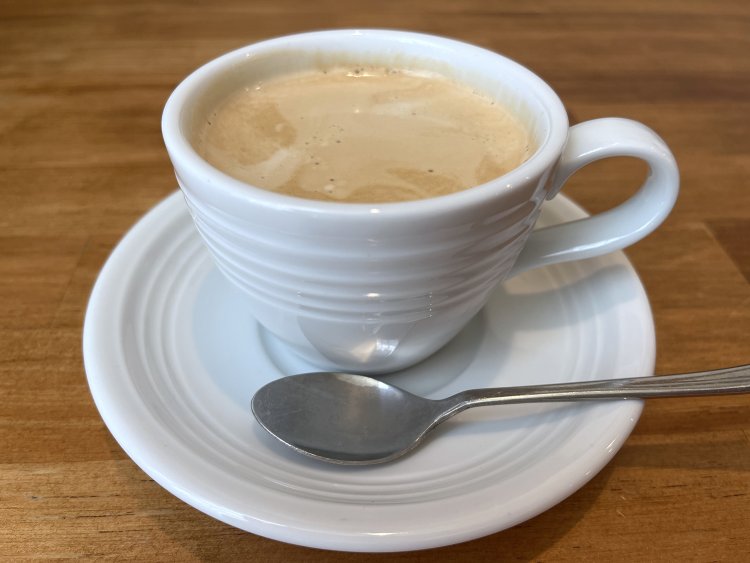 苦味と酸味のバランスがいいブレンドコーヒー。口の中がさっぱり。