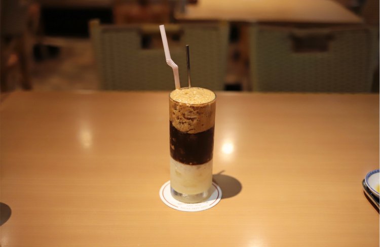 食事の後にはベトナムコーヒー