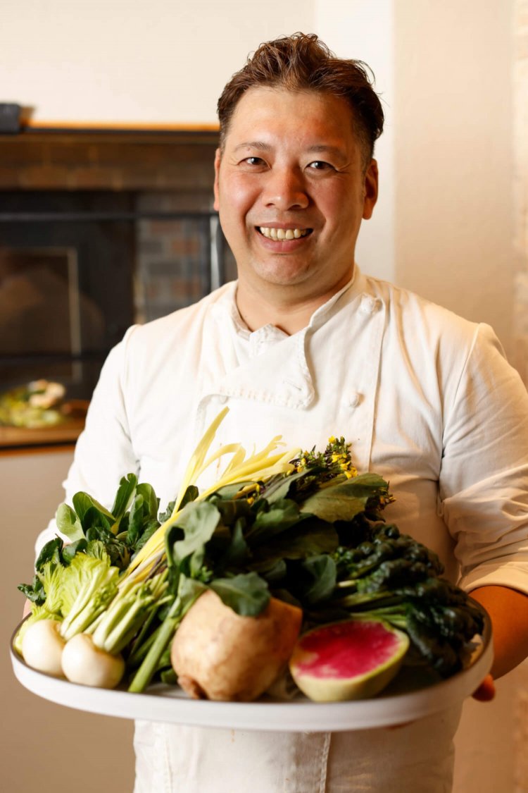 柏出身のオーナーシェフ渡辺さん。「柏産の中国野菜を味わってください」。